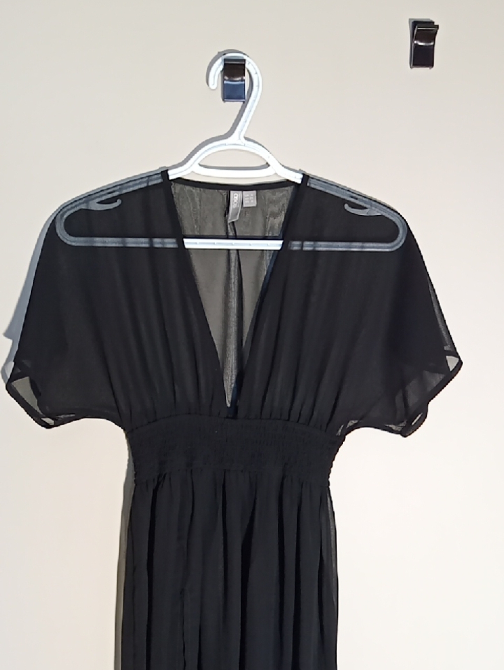 ASOS Black V-Neck Maxi Swim Cover-up with Smocked Waist Size 0 Ptp 14" L 58" - Picture 3 of 10